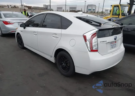 2013 Toyota Prius Three из США, поврежденный, VIN JTDKN3DU6D0341918